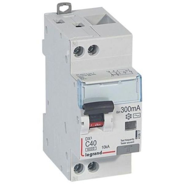 Monoblock differential circuit breaker DX³6000 10kA high inlet and low outlet U+N screw 230V~ - 40A - typeAC 300mA image 1