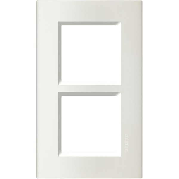 LL - COVER PLATE 2X2P 57MM WHITE image 1